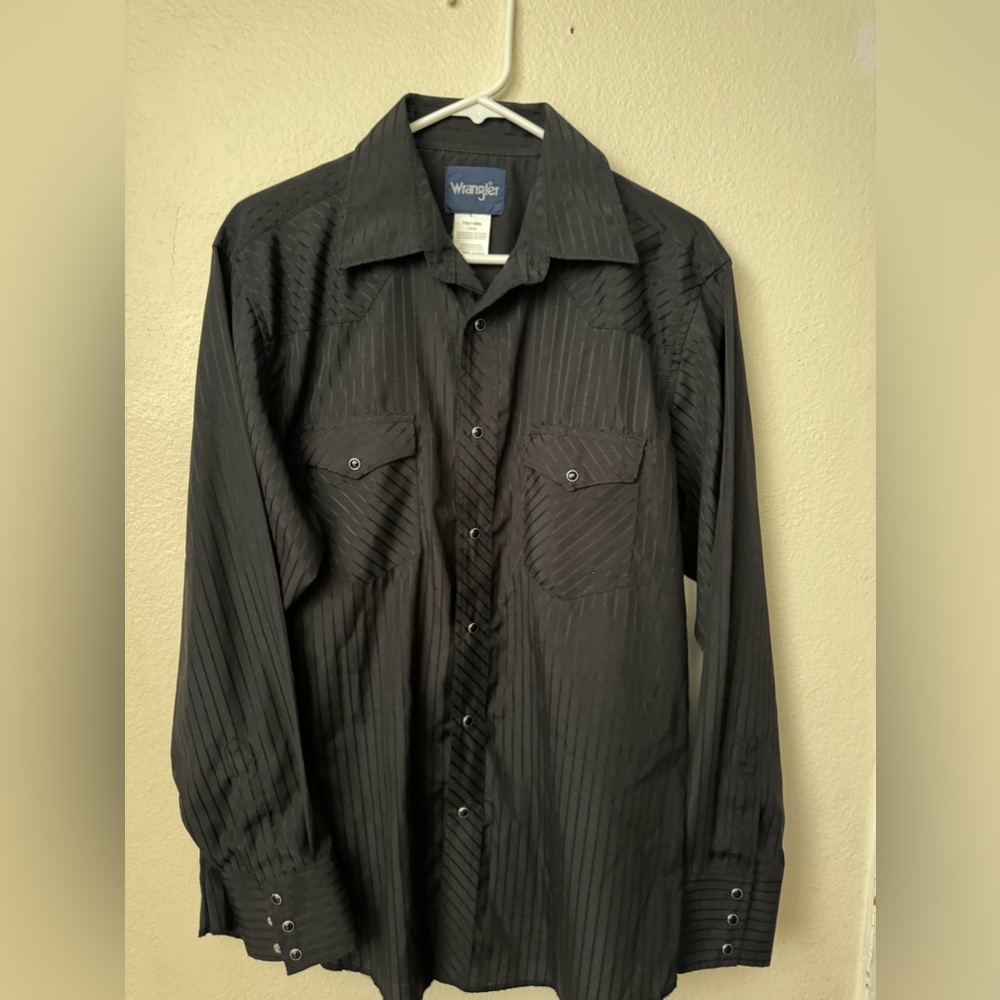Wrangler pearl snap button down